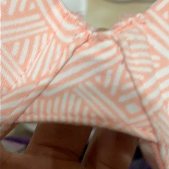 2 Pairs Of Bras Size 34A - Picture 7 of 10